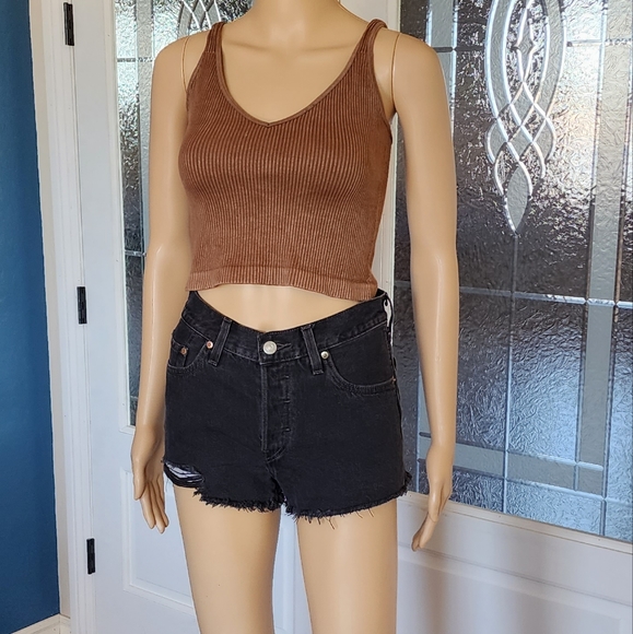 BELLA SEAMLESS BY FREE PEOPLE TOP SZ M - Picture 13 of 16